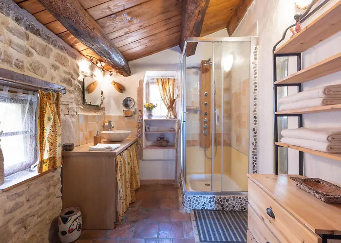 Maisonnette De Campagne Proche Du Du Salagou